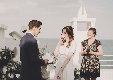 Wedding celebrant in Apulia