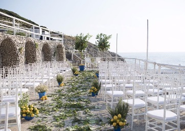 Wedding ceremony overlooking the sea in Capri