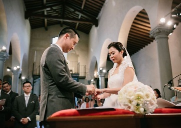 Exchange of rings in Tuscany